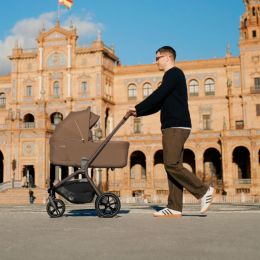 Silver Cross Breez Stroller & Carrycot Accessory Bundle Maple