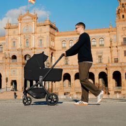Silver Cross Breez Stroller & Carrycot Accessory Bundle Onyx