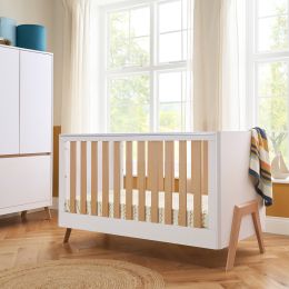 Tutti Bambini Fuori Cot Bed White/Light Oak