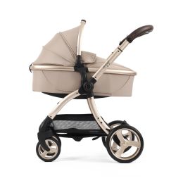 Egg 3 Carrycot Feather